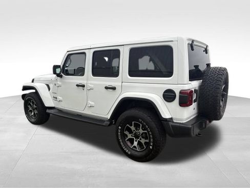 Used 2020 Jeep Wrangler Unlimited Sahara w/ Uconnect 4C Nav & Sound Group AWD/4WD image 2