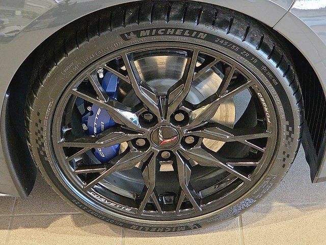 New 2027 Chevrolet Corvette Stingray Coupe w/ Z51 Performance Package RWD image 6
