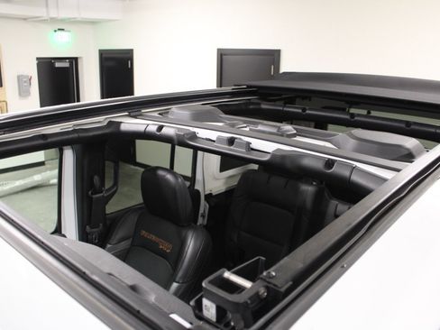 Used 2022 Jeep Wrangler Unlimited Rubicon w/ Trailer Tow Package image 35