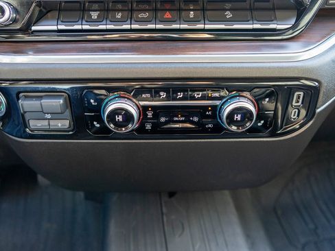 Used 2024 GMC Sierra 3500 SLT w/ X31 Off-Road Package image 24