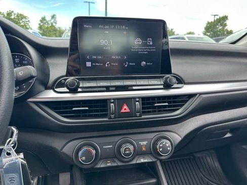 Used 2023 Kia Forte LXS FWD image 8