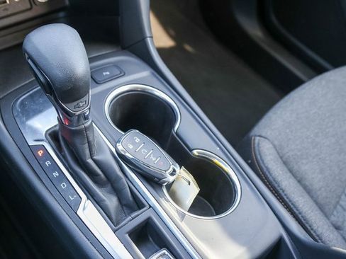 Used 2024 Chevrolet Equinox LT image 20