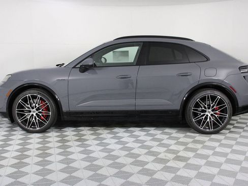 New 2025 Porsche Macan Turbo Electric image 2