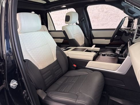 Used 2024 Toyota Sequoia Capstone AWD/4WD image 60