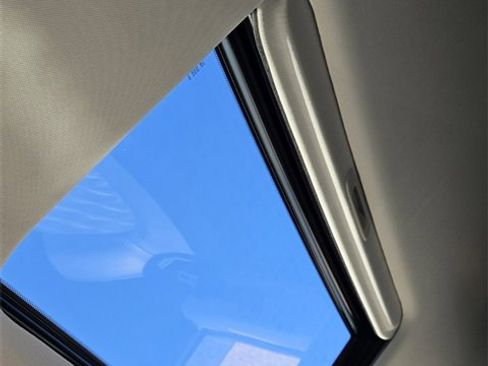 Used 2022 Nissan Armada Platinum w/ Captain's Chairs Package image 21