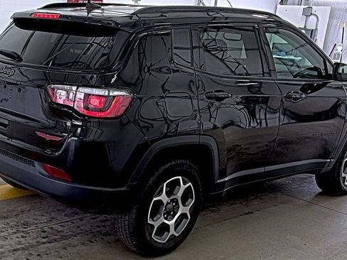 Used 2022 Jeep Compass Trailhawk w/ Trailhawk Convenience Group AWD/4WD image 4