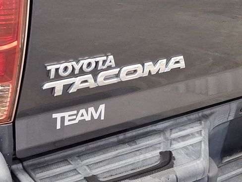 Used 2012 Toyota Tacoma 4x4 Access Cab image 24