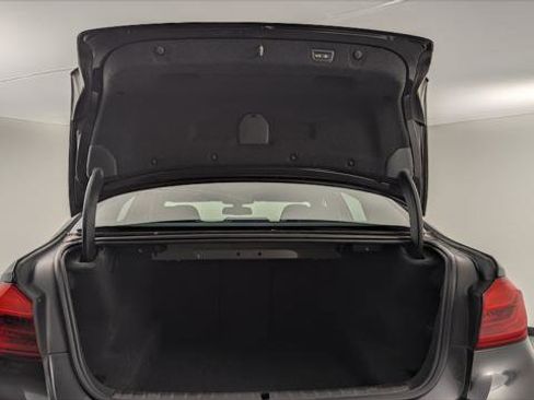 Used 2019 BMW 540i w/ Convenience Package image 17