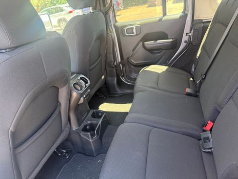 Used 2021 Jeep Wrangler Unlimited Sport AWD/4WD image 17