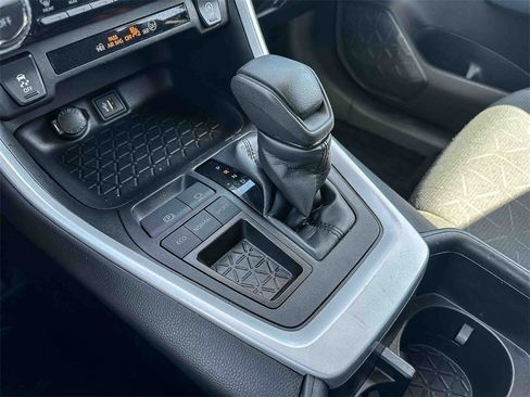 Certified 2025 Toyota RAV4 XLE image 32