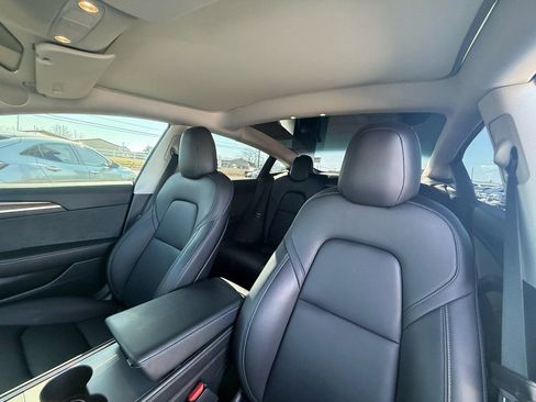 Used 2022 Tesla Model 3 Long Range image 12