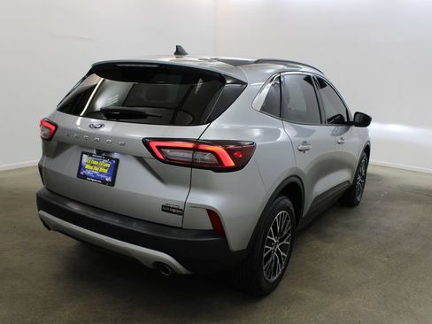 Used 2023 Ford Escape SE FWD image 5