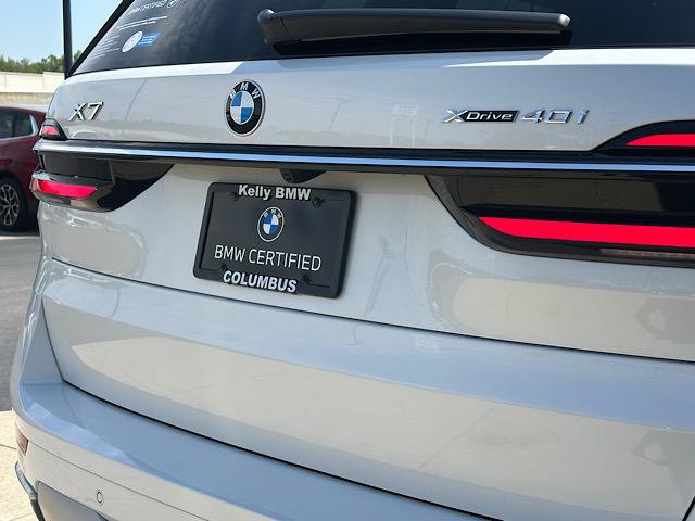 Used 2026 BMW X7 xDrive40i w/ Premium Package AWD/4WD image 11