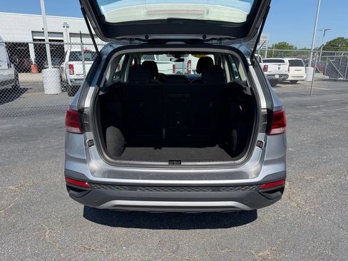 Used 2024 Volkswagen Taos S FWD image 7
