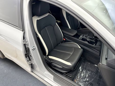 Used 2025 Kia K5 GT-Line image 16