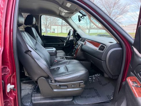 Used 2011 Chevrolet Tahoe LT AWD/4WD image 8