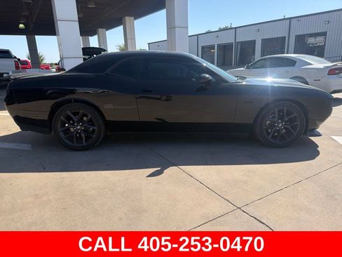 Used 2023 Dodge Challenger R/T w/ Blacktop Package RWD image 2