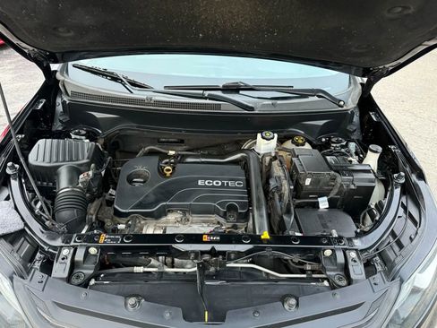 Used 2018 Chevrolet Equinox LT FWD image 21