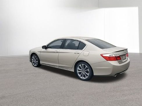 Used 2013 Honda Accord Sport image 6