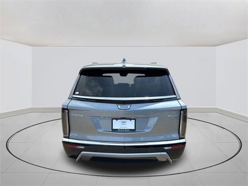 New 2026 Cadillac Vistiq Luxury image 12