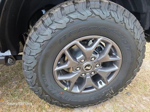 New 2025 Ford Bronco Badlands image 32