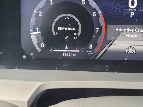 Used 2024 Toyota Tacoma TRD Off-Road w/ TRD Off Road Upgrade Package AWD/4WD image 30