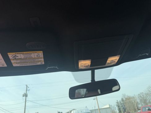 Used 2019 Ford Explorer XLT w/ Equipment Group 202A image 29