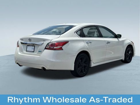 Used 2014 Nissan Altima 2.5 SV FWD image 8