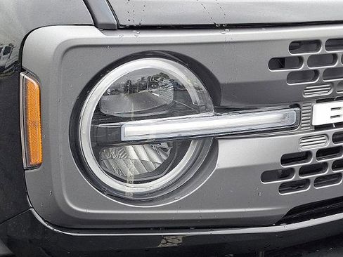 Certified 2025 Ford Bronco Badlands image 9