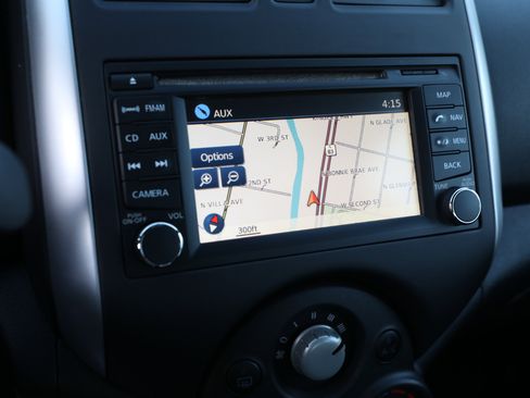 Used 2014 Nissan Versa SL w/ Tech Package image 16