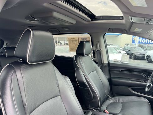 Used 2023 Honda Odyssey Elite image 35