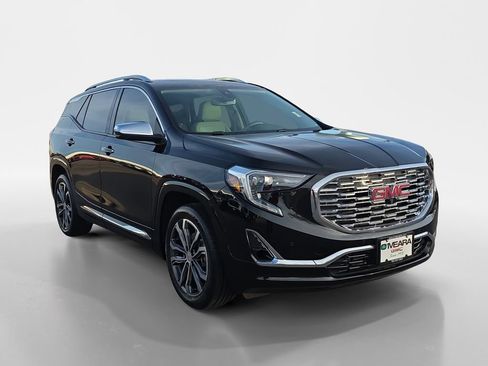 Used 2020 GMC Terrain Denali w/ Denali Premium Package image 9