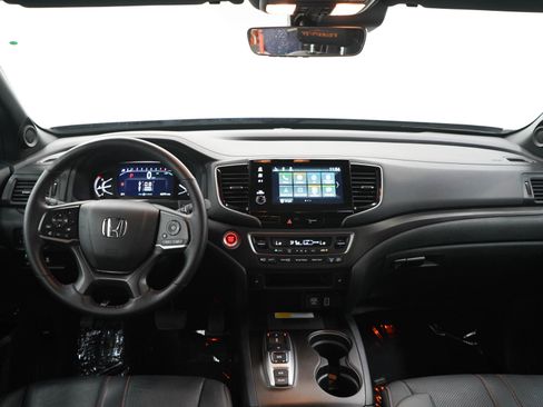 Used 2023 Honda Passport TrailSport image 17
