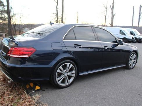 Used 2016 Mercedes-Benz E 350 4MATIC Sedan w/ Premium Package image 7