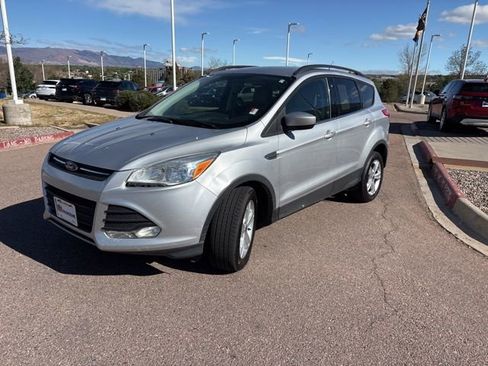 Used 2014 Ford Escape SE w/ Equipment Group 201A AWD/4WD image 3