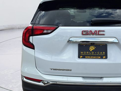 Used 2020 GMC Terrain SLT AWD/4WD image 9