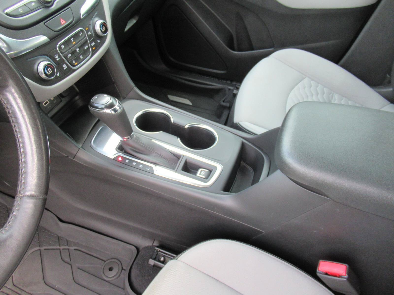 Certified 2021 Chevrolet Equinox LT FWD image 17