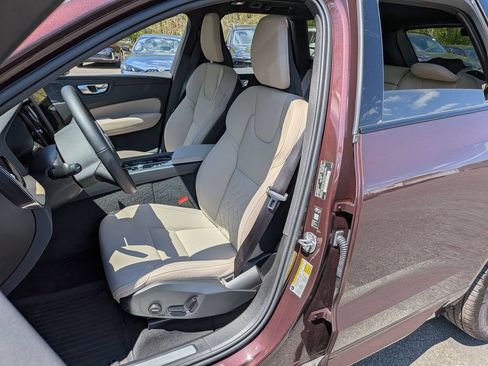 Used 2026 Volvo XC60 B5 Plus w/ Climate Package AWD/4WD image 8