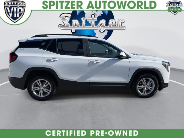 Certified 2024 GMC Terrain SLE w/ Driver Convenience Package FWD image 11