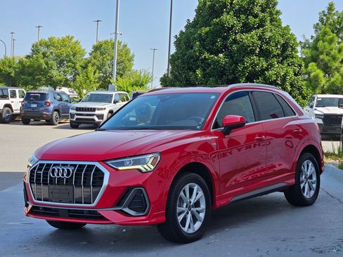 Used 2025 Audi Q3 2.0T Premium AWD/4WD image 3