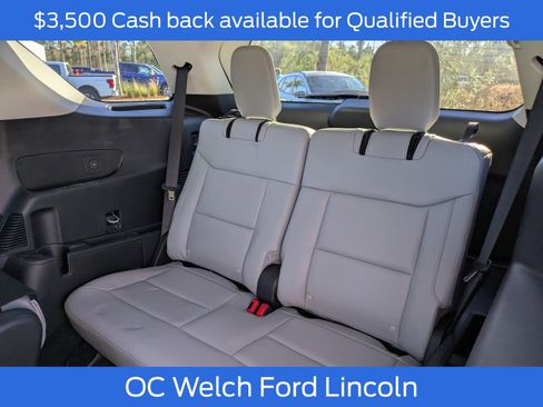 New 2026 Ford Explorer Active w/ Active Comfort Package image 14