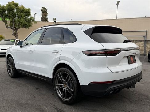 Used 2023 Porsche Cayenne S Platinum w/ Premium Package Plus AWD/4WD image 12