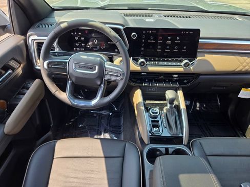 New 2026 GMC Canyon Denali AWD/4WD image 4