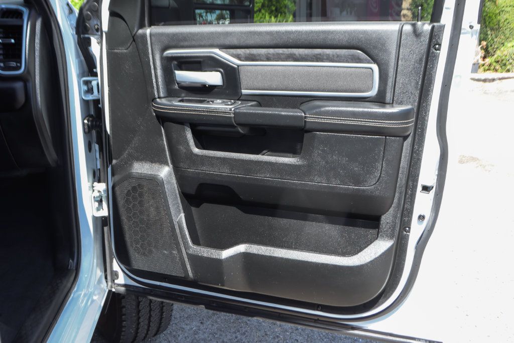 Used 2024 RAM 3500 Big Horn AWD/4WD image 41