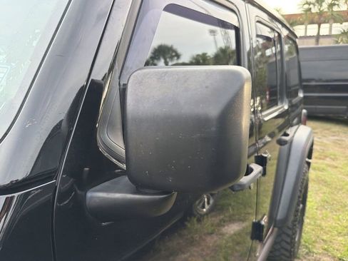 Used 2021 Jeep Wrangler Unlimited Sport AWD/4WD image 6