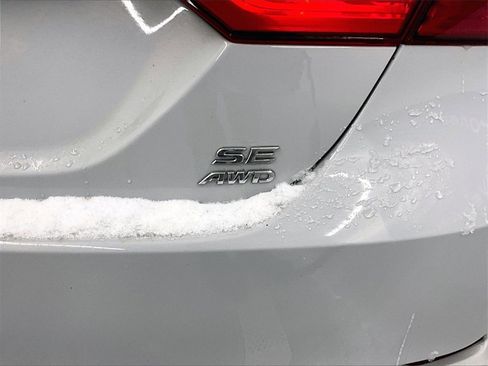 Used 2022 Toyota Camry SE image 27