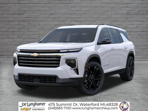 New 2026 Chevrolet Traverse LT w/ LPO, Floor Liner Package FWD image 6