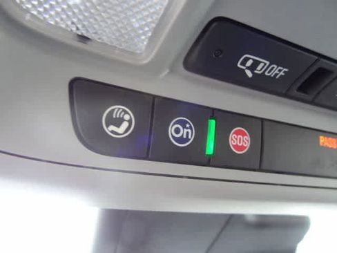 Used 2023 Chevrolet Malibu LT FWD image 28