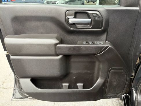 Used 2021 Chevrolet Silverado 1500 Custom image 10