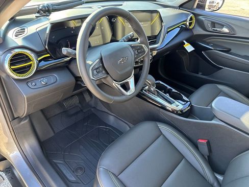 New 2026 Chevrolet Trax ACTIV w/ Sunroof Package image 17